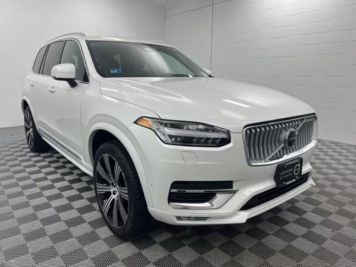 2025 Volvo XC90 B6 Plus 7-Seater