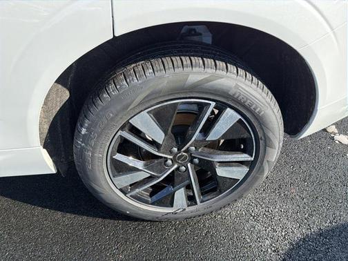 2026 Volvo XC60 B5 Core