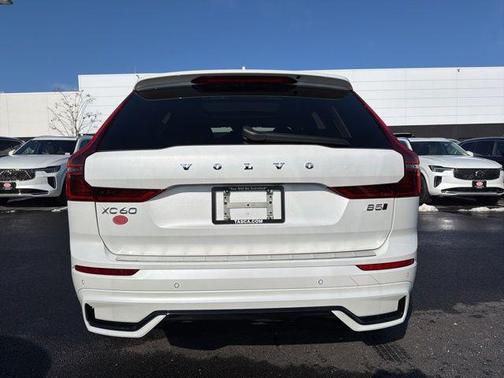 2026 Volvo XC60 B5 Core