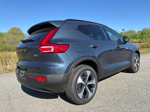 Denim Blue 2026 Volvo XC40 Core, B5 AWD Gas (mild hybrid), Dark