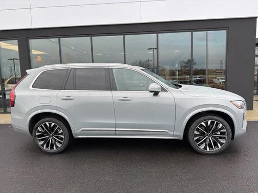 2026 Volvo XC90 B6 Plus 7-Seater