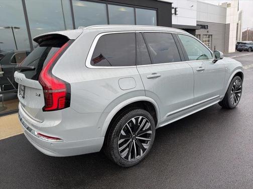 2026 Volvo XC90 B6 Plus 7-Seater
