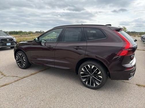 2026 Volvo XC60 B5 Ultra