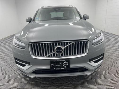 2025 Volvo XC90 B6 Ultra