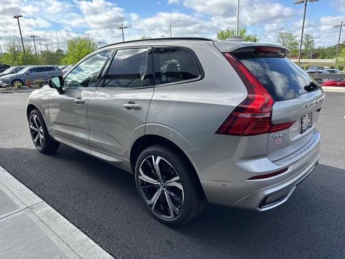 2025 Volvo XC60 Plug-In Hybrid T8 Ultra