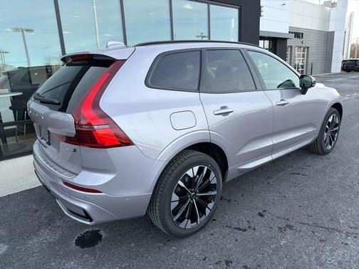 2026 Volvo XC60 B5 Plus