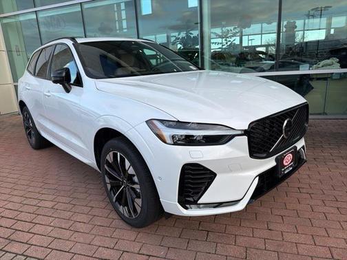 2026 Volvo XC60 B5 Plus