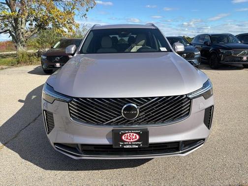 2026 Volvo XC90 B5 Core