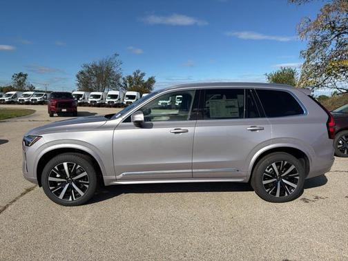 2026 Volvo XC90 B5 Core
