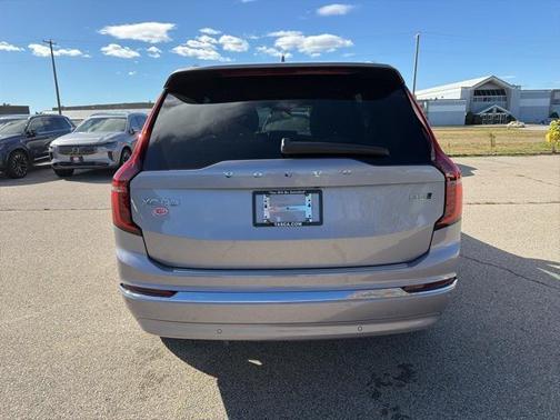 2026 Volvo XC90 B5 Core