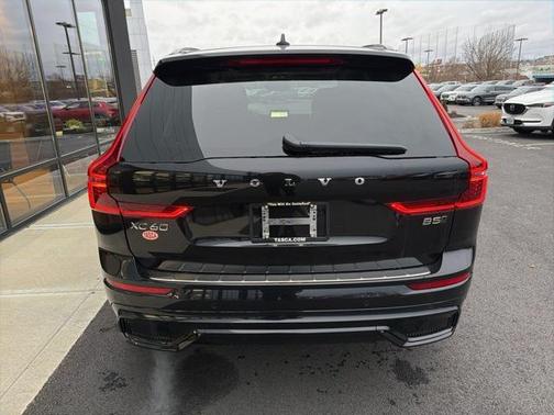 2026 Volvo XC60 B5 Plus