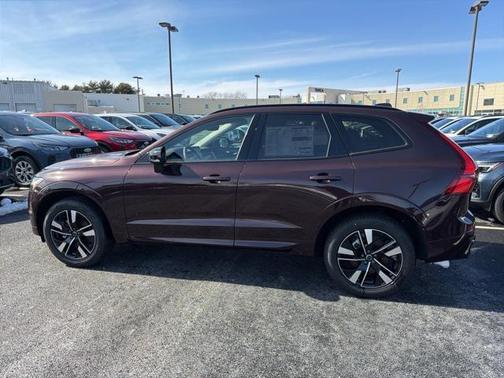 2026 Volvo XC60 B5 Plus