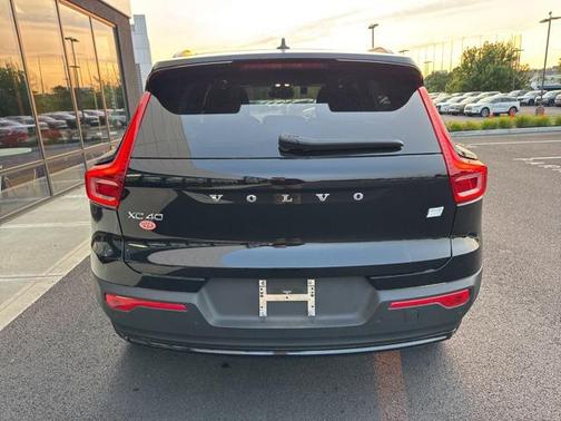 2024 Volvo XC40 Recharge Pure Electric Plus