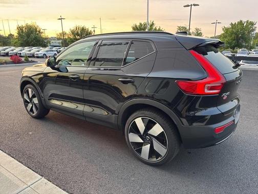 2024 Volvo XC40 Recharge Pure Electric Plus