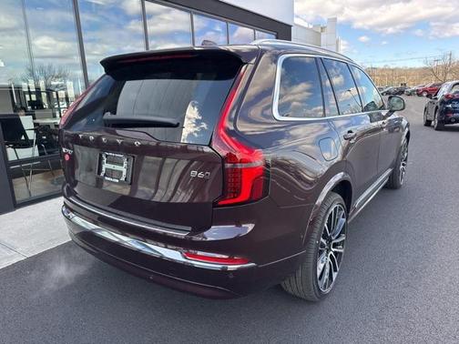 2025 Volvo XC90 B6 Ultra