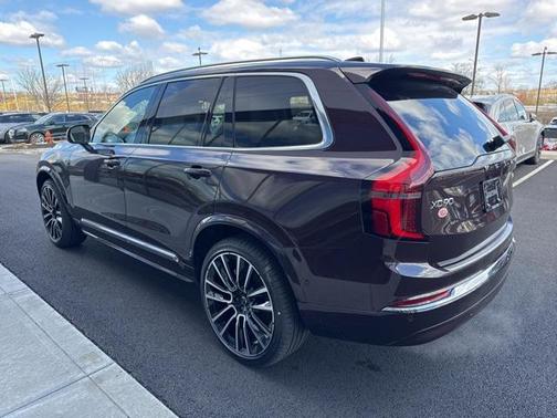 2025 Volvo XC90 B6 Ultra