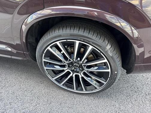 2025 Volvo XC90 B6 Ultra