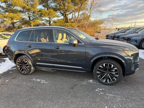2026 Volvo XC90 Plus, B6 AWD Gas (mild hybrid), Gasoline, Bright, 7 Seats