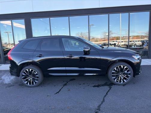 2026 Volvo XC60 Plug-In Hybrid T8 Ultra