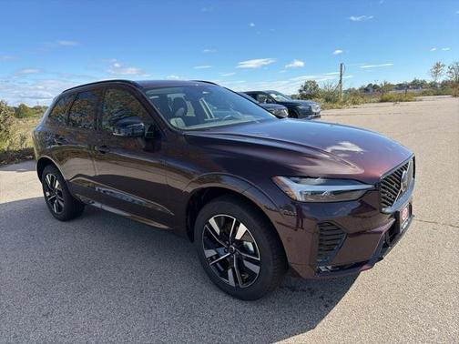 2026 Volvo XC60 B5 Plus