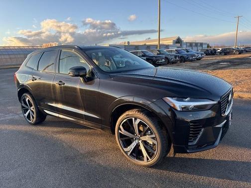 2025 Volvo XC60 Plug-In Hybrid T8 Ultra