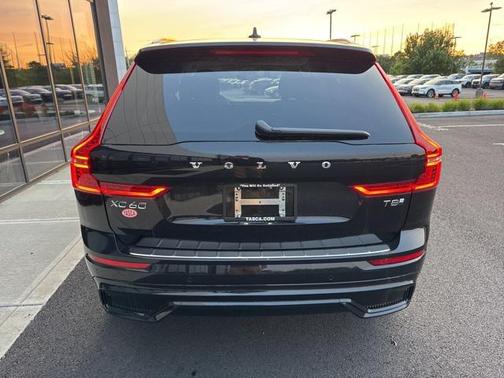 2025 Volvo XC60 Plug-In Hybrid T8 Ultra