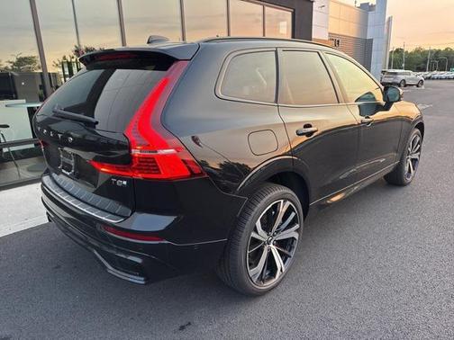 2025 Volvo XC60 Plug-In Hybrid T8 Ultra