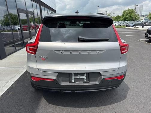 2025 Volvo EX40 Single Motor Extended Range Ultra