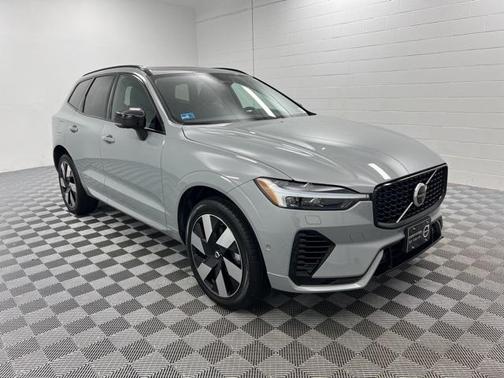 2025 Volvo XC60 Plug-In Hybrid T8 Plus