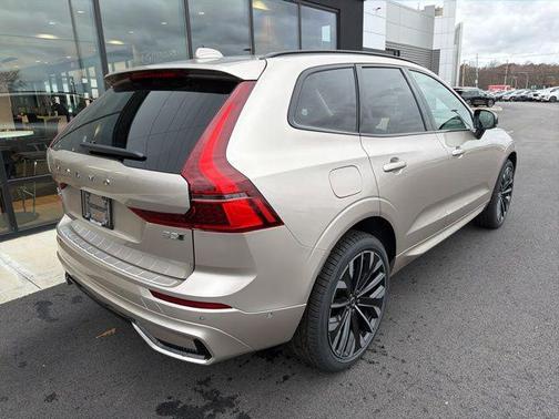2026 Volvo XC60 B5 Ultra
