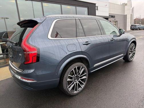 2026 Volvo XC90 B6 Plus 7-Seater