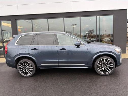 2026 Volvo XC90 B6 Plus 7-Seater