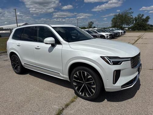 2026 Volvo XC90 B6 Plus 7-Seater