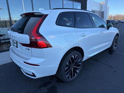 2026 Volvo XC60 B5 Ultra