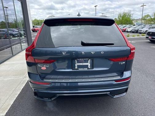 2025 Volvo XC60 Plug-In Hybrid T8 Plus