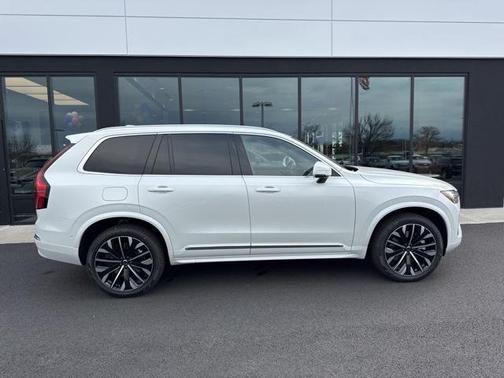 2025 Volvo XC90 Plug-In Hybrid T8 Ultra 7-Seater