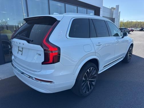 2025 Volvo XC90 Plug-In Hybrid T8 (2025.5) Ultra 7-Seater
