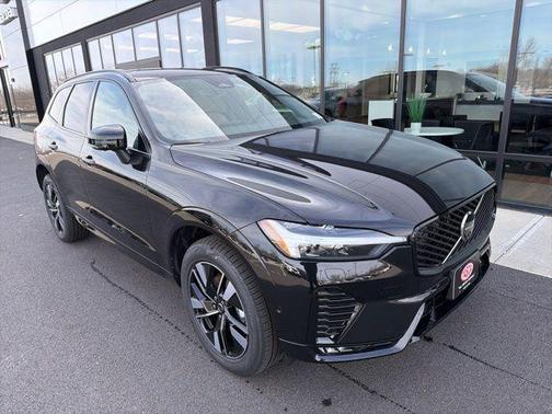 Onyx Black Metallic 2026 Volvo XC60 B5 Plus