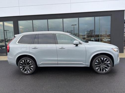2026 Volvo XC90 B6 Ultra 7-Seater