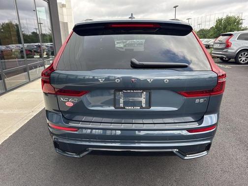 2026 Volvo XC60 B5 Core