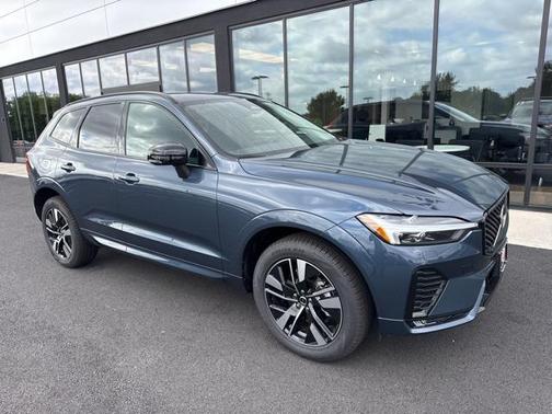 2026 Volvo XC60 B5 Core