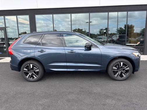 2026 Volvo XC60 B5 Core