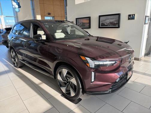 2025 Volvo EX90 Twin Motor Performance Ultra 6-Seater