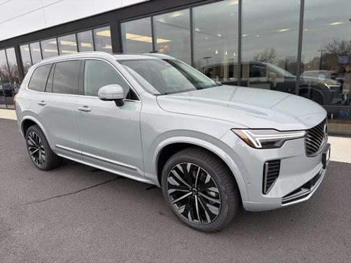 2026 Volvo XC90 B6 Plus 7-Seater