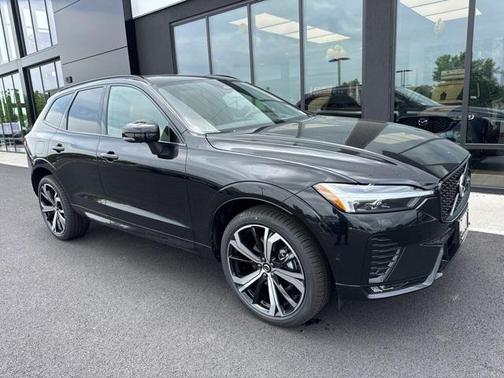 2025 Volvo XC60 B5 Ultra