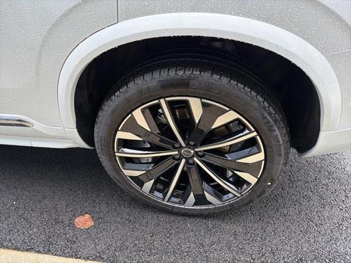 2026 Volvo XC90 B6 Ultra 7-Seater