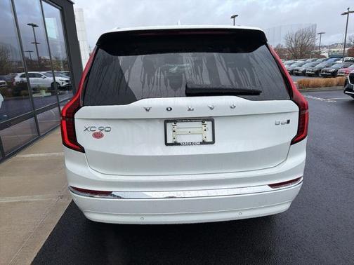 2026 Volvo XC90 B6 Ultra 7-Seater