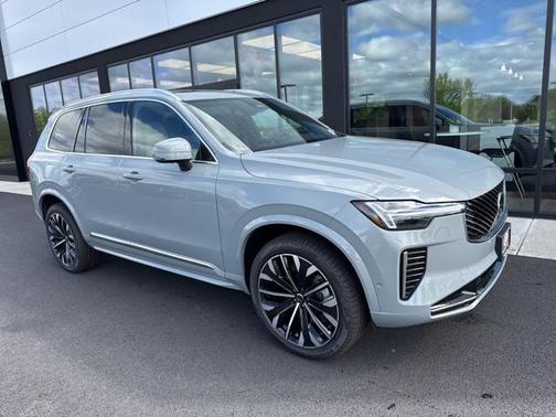 2025 Volvo XC90 B6 Plus 7-Seater