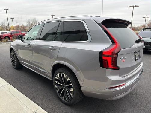 2026 Volvo XC90 B6 Plus 7-Seater