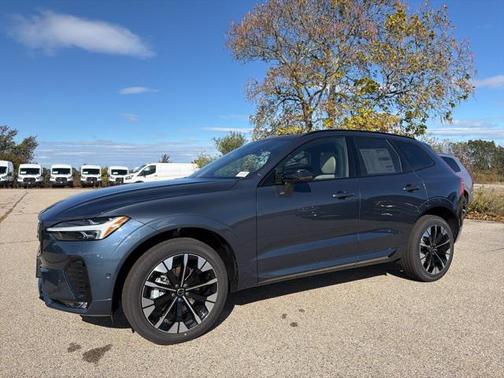 2026 Volvo XC60 B5 Plus